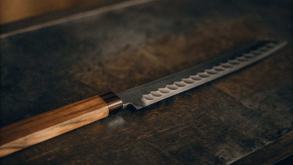 The Essential Japan Bread Knife: Slice with Precision and Ease